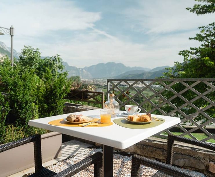 Hotel Al DÒS - Colazione dehor